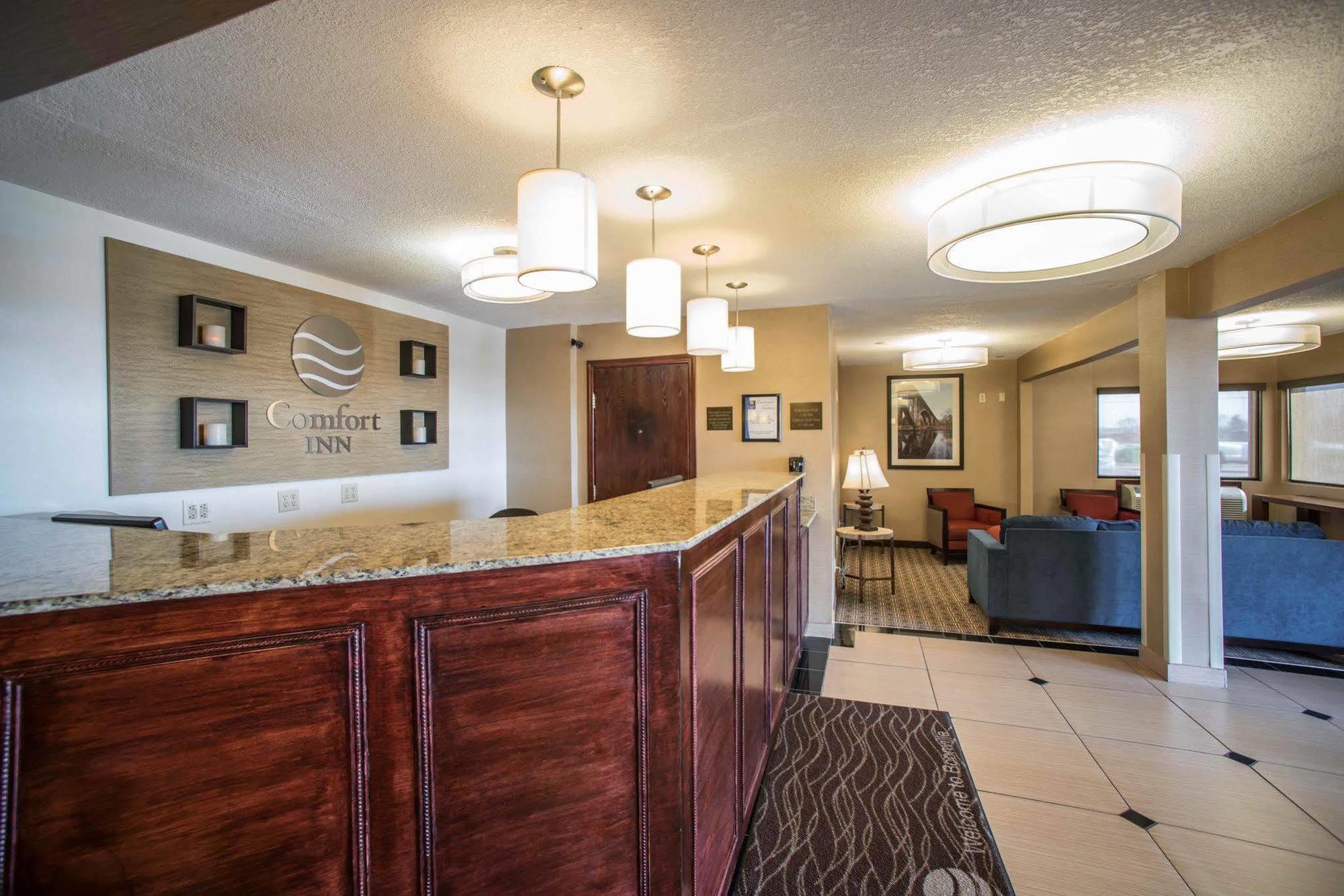 Quality Inn & Suites Boonville - Columbia Eksteriør billede